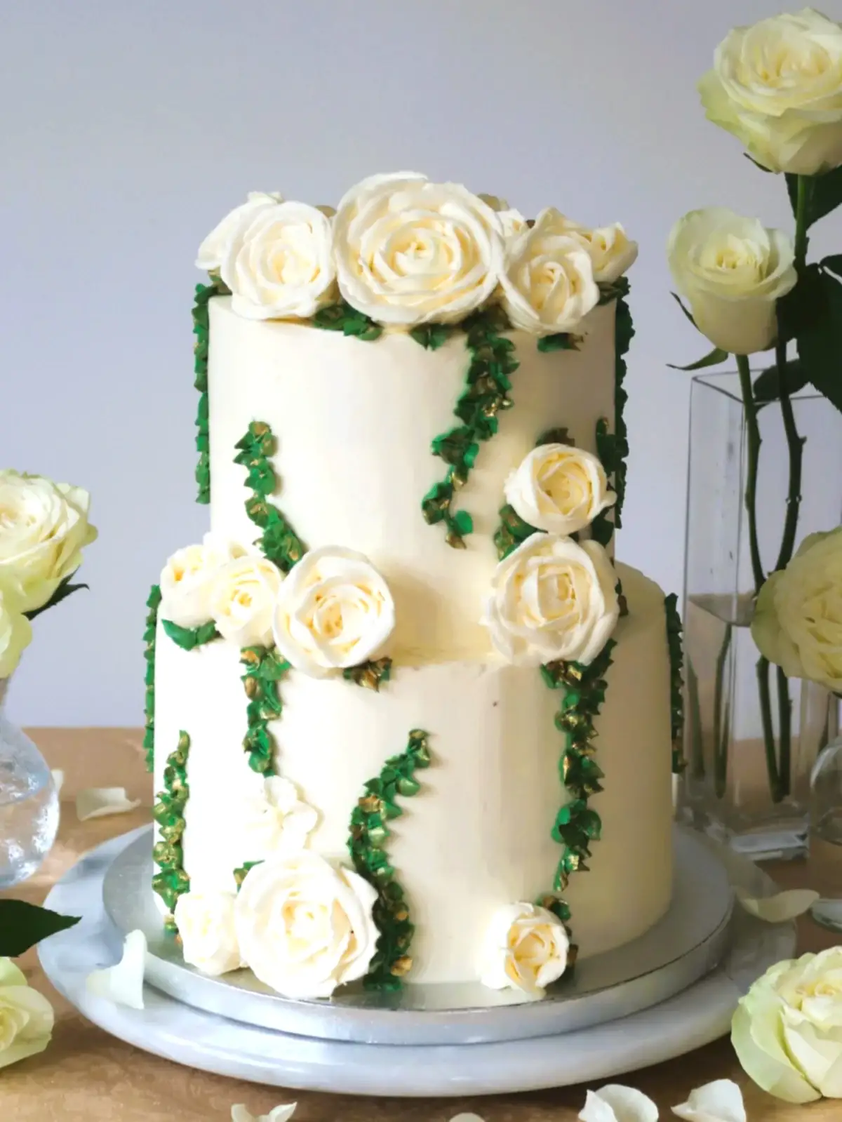 White Roses Buttercream Flower Wedding Cake in London Surrey 01